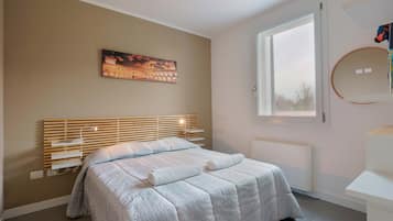 Apartment (West Side) | Babybetten, kostenloses WLAN, Bettwäsche