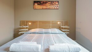 Apartemen (West Side) | Tempat tidur bayi (biaya tambahan), Wi-Fi gratis, dan seprai linen