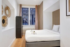 3 bedrooms, desk, iron/ironing board, travel cot - Superbe Loft 3 Chambres – Centre Paris (Paris)