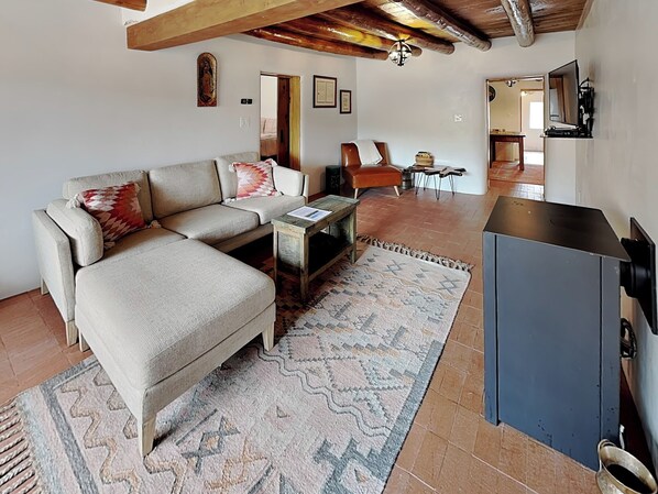 House (3 Bedrooms) | Front of property