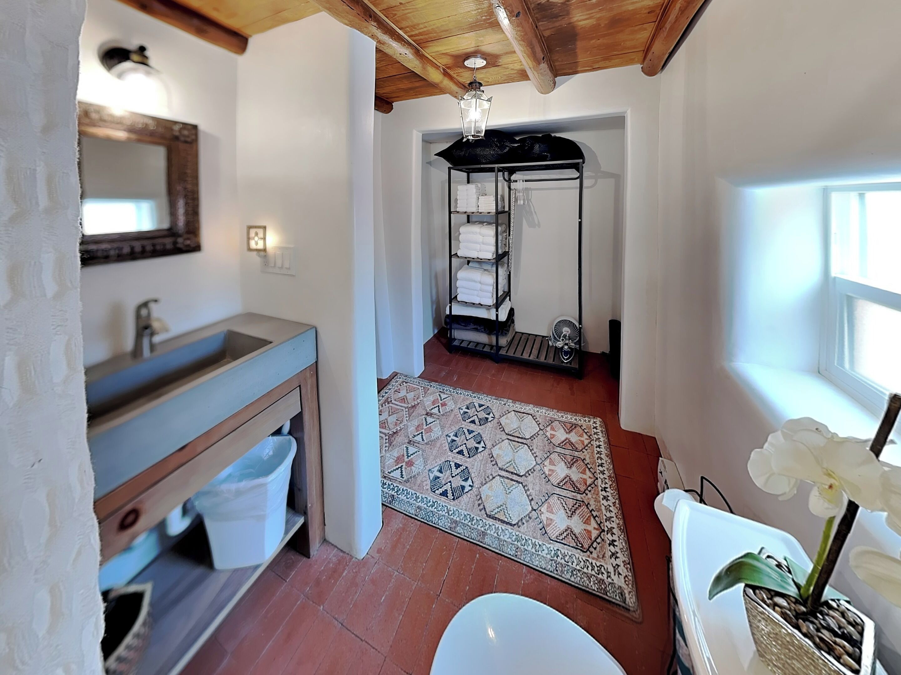House (3 Bedrooms) | Property amenity