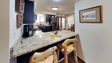 Kondominium (2 Bedrooms) | Fasilitas properti