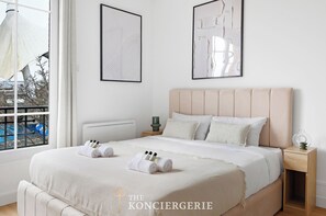 Desk, iron/ironing board, WiFi, bed sheets - Studio d'Architecte avec Cheminee - Design -4 personnes (Paris)