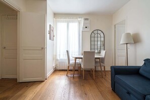 Offices - Elegant appartement proche de la Tour Eiffel (Paris)