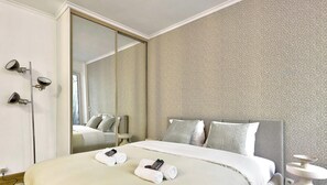 1 Schlafzimmer, Schreibtisch, Bügeleisen/Bügelbrett, WLAN