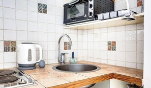 Microwave, stovetop, coffee/tea maker, electric kettle - BM - Ecrin urbain dans le Marais (Paris)