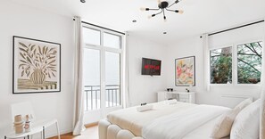 1 habitación, escritorio, tabla de planchar con plancha y wifi 