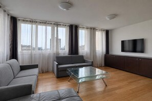 Living area - Écrin lumineux 120 m² · 10 pers · Place des Fêtes (Paris)