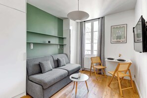 TV - Studio Parisien avec une vue extraordinaire (Paris)