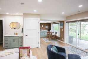 1 habitación, wifi y ropa de cama