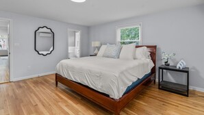 Unclassified image, 4 of 6, button - Newly Remodeled Cape Home in Hyannis – Sleeps 10 Comfortably (Barnstable)