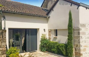 Exterior detail - Charmante maison avec piscine (Pazayac)