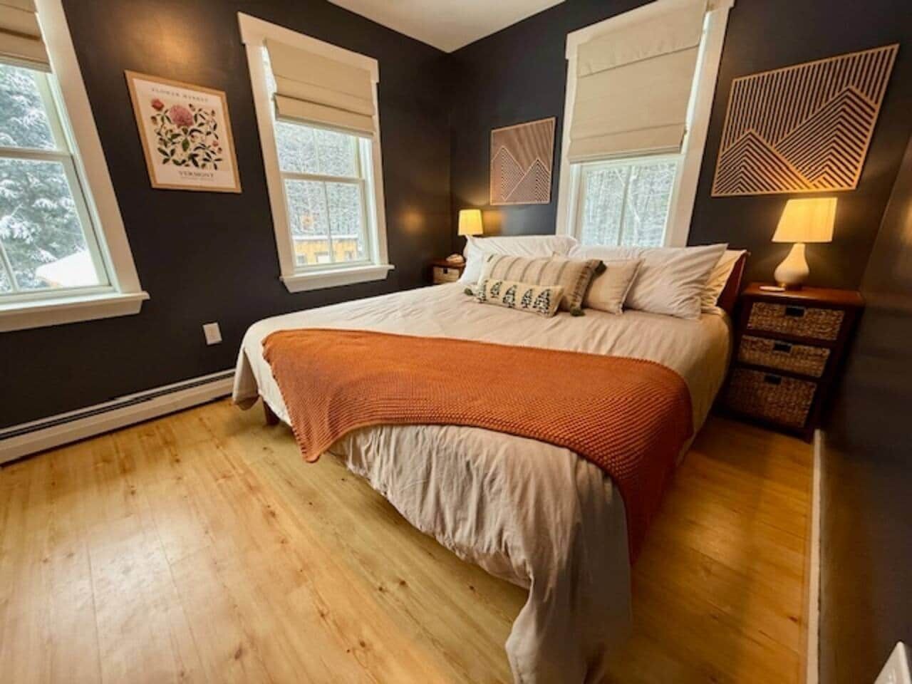 3 bedrooms, desk, iron/ironing board, free WiFi