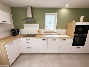 Køleskab, mikrobølgeovn, ovn, opvaskemaskine