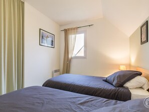 3 bedrooms, free WiFi - House with pets allowed, parking - 6 guests (La Feuillie)