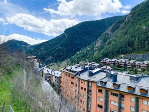 Exterior - Modern comfort in Arinsal, includes parking, close to slopes (Arinsal)
