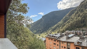 Unclassified image, 2 of 34, button - Modern Apartment, 5 ppl, 2 Bedrooms, Includes Parking (Arinsal)