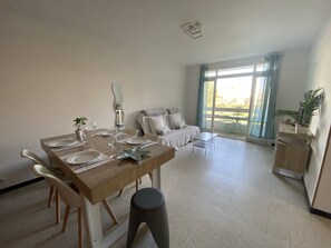 Interior - Apartment with parking, pets welcome - 4 guests (Canet-Plage)