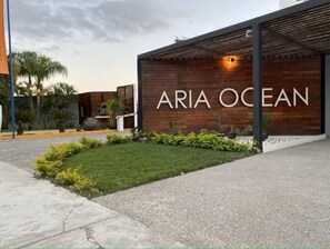 Property grounds - Océano Aria, Entire Lodging: Condominium in Bucerias, Mexico (Nuevo Vallarta)