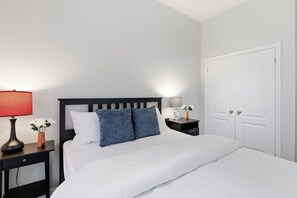 3 bedrooms, iron/ironing board, free WiFi, bed sheets