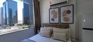 1 bedroom, iron/ironing board, WiFi, bed sheets - Apartment in downtown Rio, across from the Carioca Metro station, near Lapa. (Rio de Janeiro)