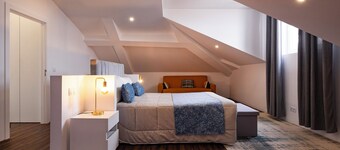 Snuggly Corner by Trip2Portugal