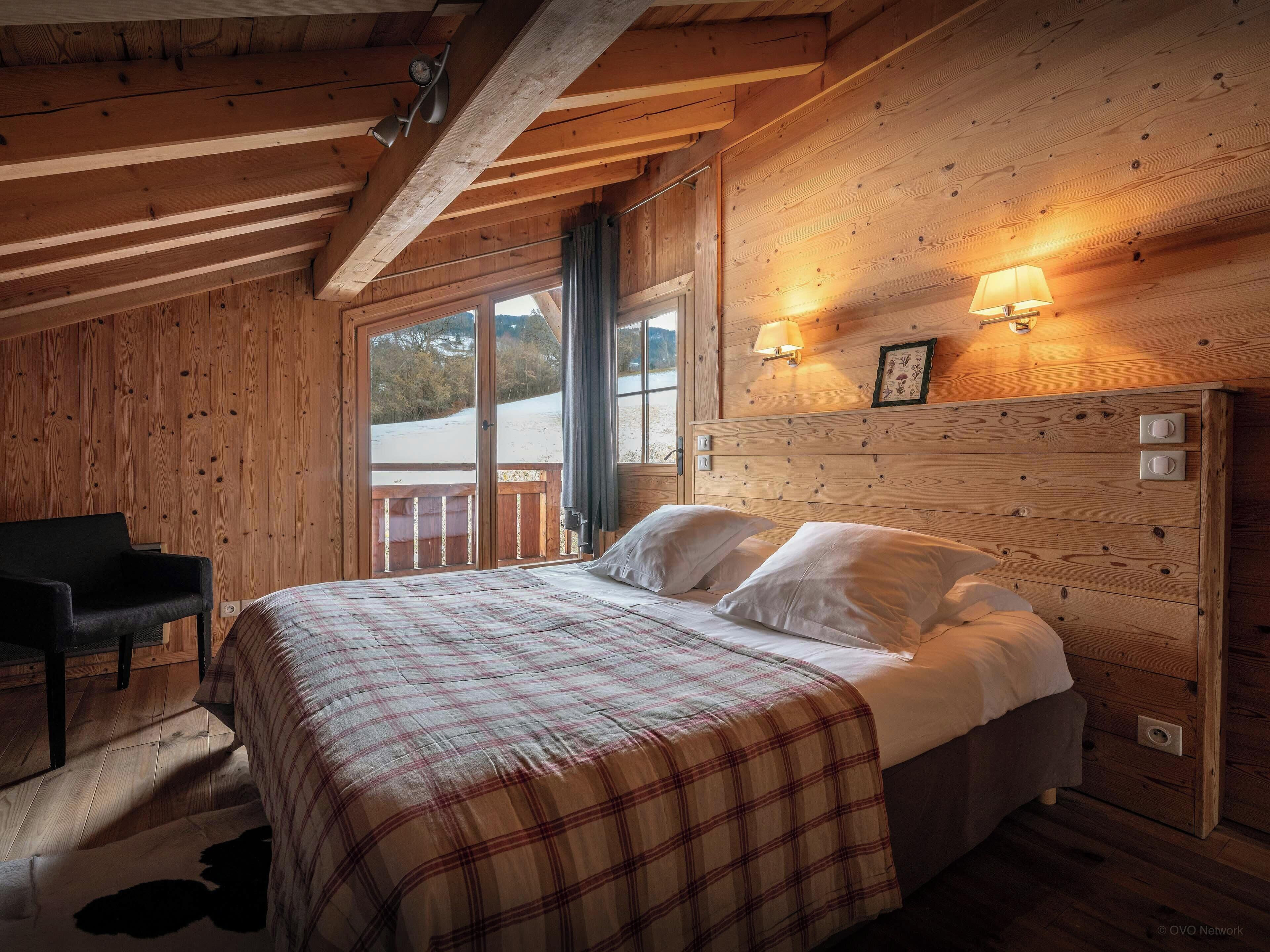 8 makuuhuonetta, Wi-Fi, vuodevaatteet