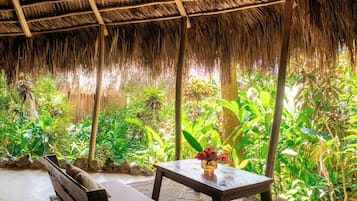 Standard Twin Room, Garden View | Terrace/patio