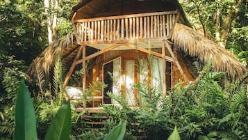 Deluxe Cabin, River View | Exterior detail