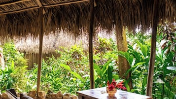 Standard Twin Room, Garden View | Outdoor dining