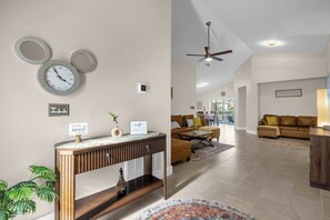 Living area - Spacious 3 bedroom,2 bathroom family home with private pool (Davenport)