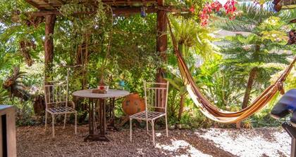 Cabaña Renacer (cozy place, garden, nature, rustic, handmade, vintage)