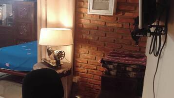 Interni