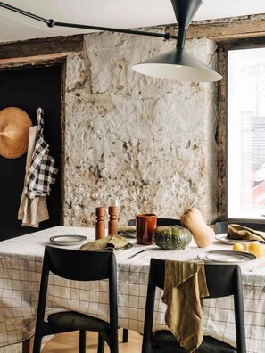 Unclassified image, 4 of 25, button - The Barn Tasmania Circa 1820 (Hobart City)