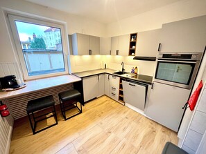 Private kitchen - ★ NEW & RENOVATED ★ Modern apartment Stylish design living (Braunschweig)