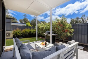 Terrace/patio - East Side Sands - 500m to Beach - EV Charger (Culburra Beach)