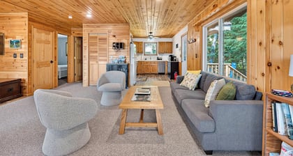 Cozy Pines on Diamond Lake