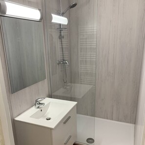 Hair dryer - Studio Héliopolis E 27 - 2 people (AGDE)