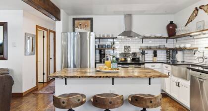 Eagle Valley Haven by Avantstay Alpine Condo + Mtn Views Minutes to Vail + Beaver Creek