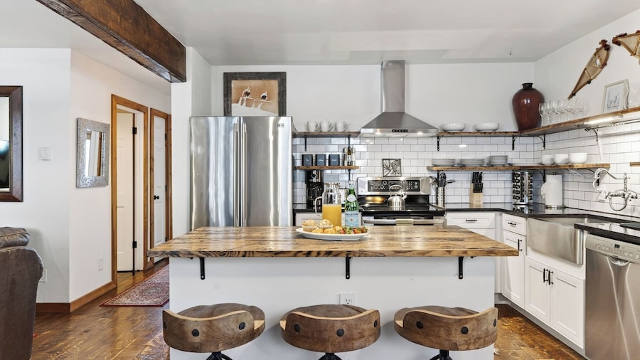 Eagle Valley Haven by Avantstay Alpine Condo + Mtn Views Minutes to Vail + Beaver Creek