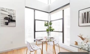 Oklassificerad bild, 4 av 10, knapp