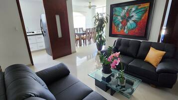 Comfort-lejlighed - balkon - udsigt til pool | Pengeskab på værelset, gratis Wi-Fi