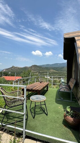 Handcrafted Coziness in Mukhatgverdi, Your ideal “escape” from the city!