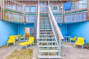 Property grounds - Ground Floor Direct Oceanfront House W/ Private Patio and Steps to Beach Access 🌊 (Melbourne Beach)