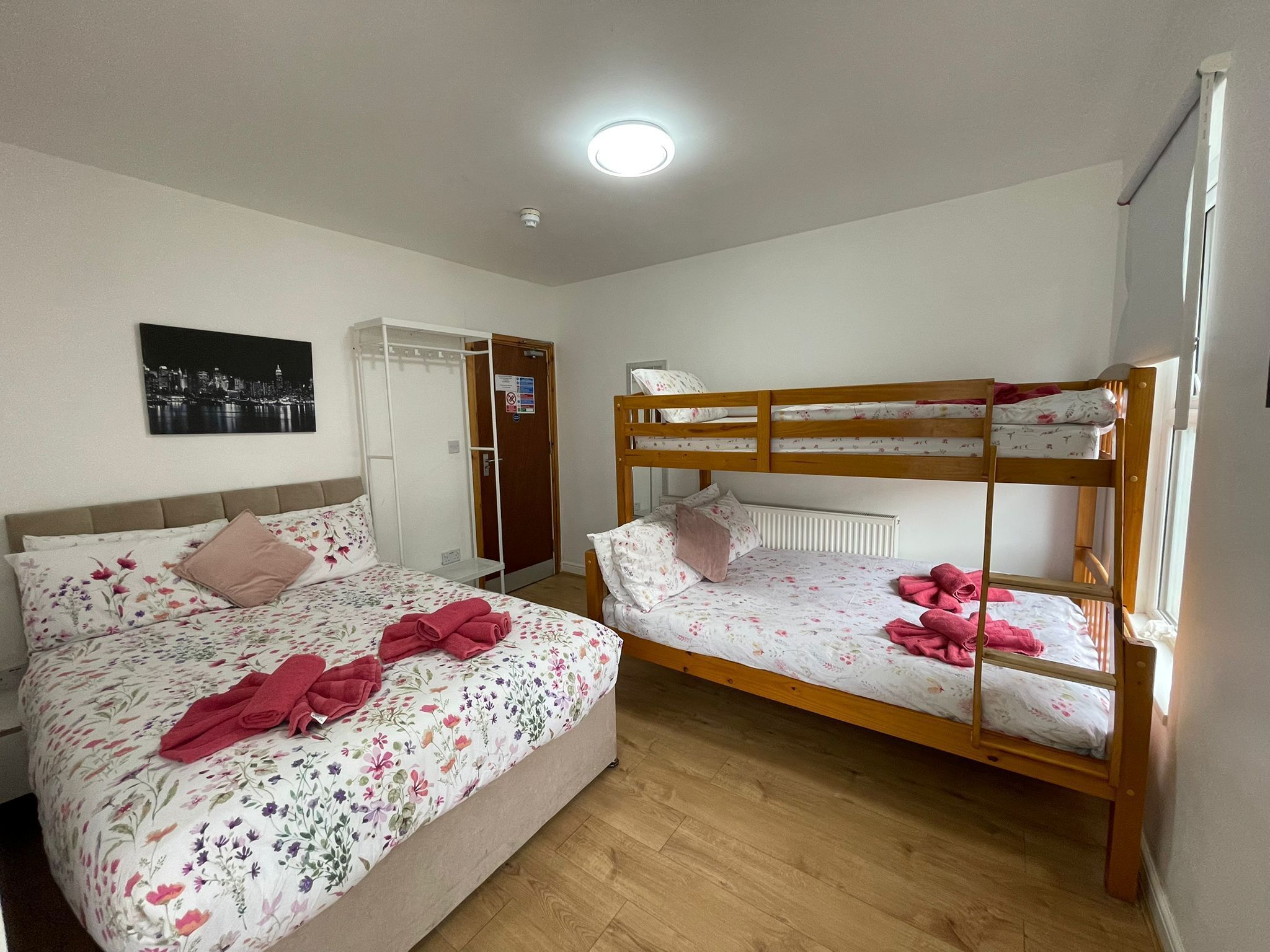 1 chambre, fer et planche à repasser, Wi-Fi, draps fournis