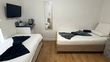 1 bedroom, iron/ironing board, WiFi, bed sheets