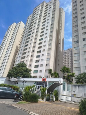 Exterior - Cozy apartment in exclusive and charming condominium with many amenities. (Goiânia)