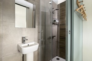 Dusche, Haartrockner