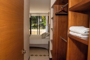 3 bedrooms, WiFi, bed sheets - Luxury 3BR in Aldea Zama | Private Jacuzzi (Tulum)