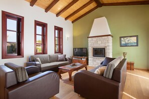 TV, table football - Villa Montara (Istria - Labin) (Labin)